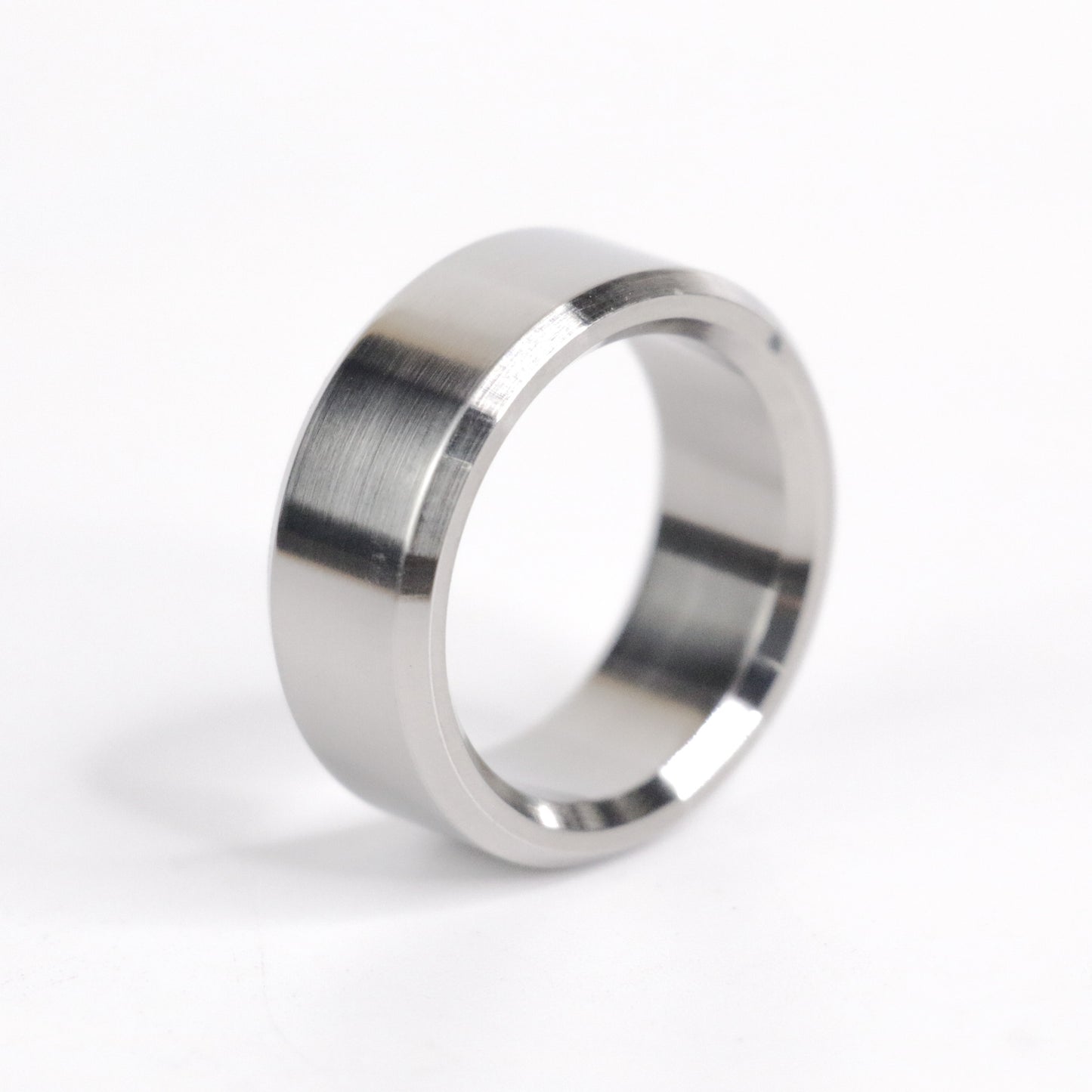 beveled titanium band